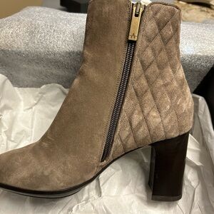 Aquatalia Taupe Quilted Heeled Boots